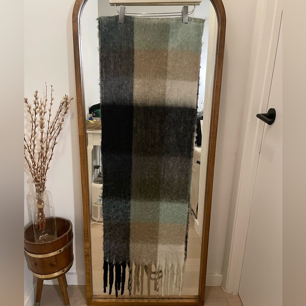 Chunky , cozy and soft blanket style scarf
